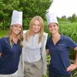 Jessica Bernier (left) and Elise Laflèche (right) with Véronic Dicaire